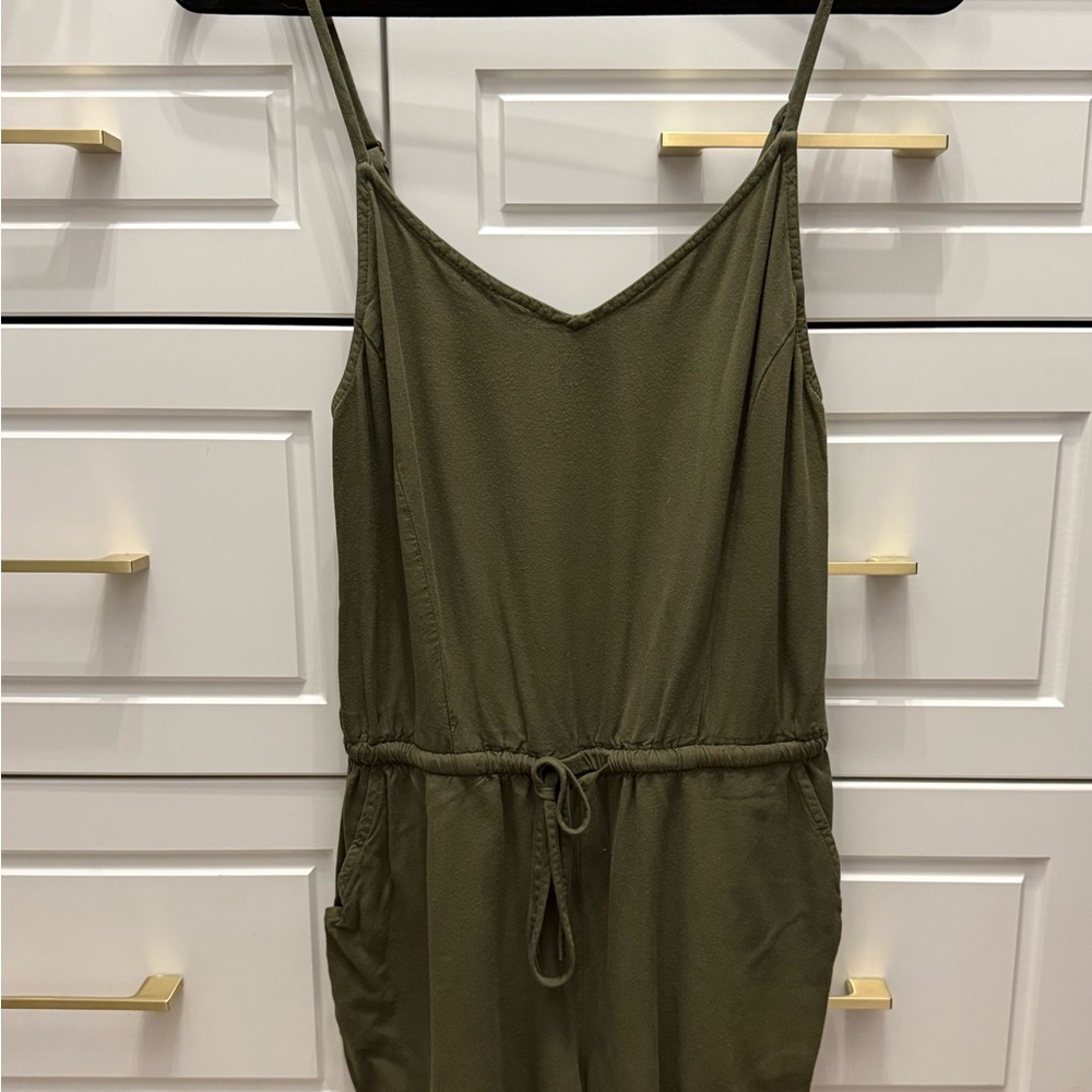 Olive Green Sleeveless Jumpsuit